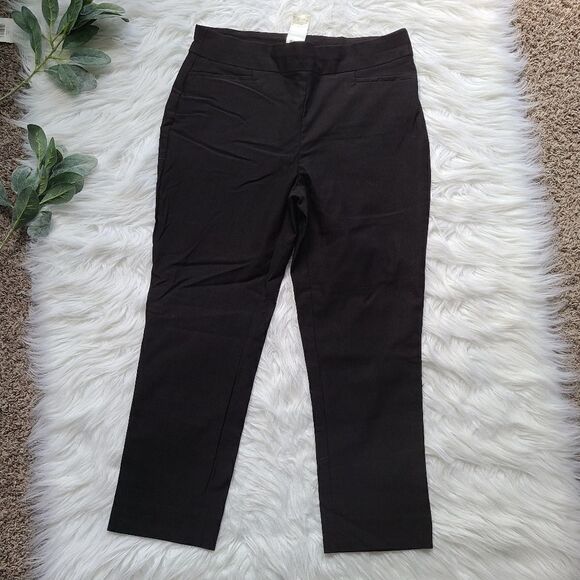 CHICO'S Sz 0 Cropped Black Pants (Size Small) - Picture 1 of 11